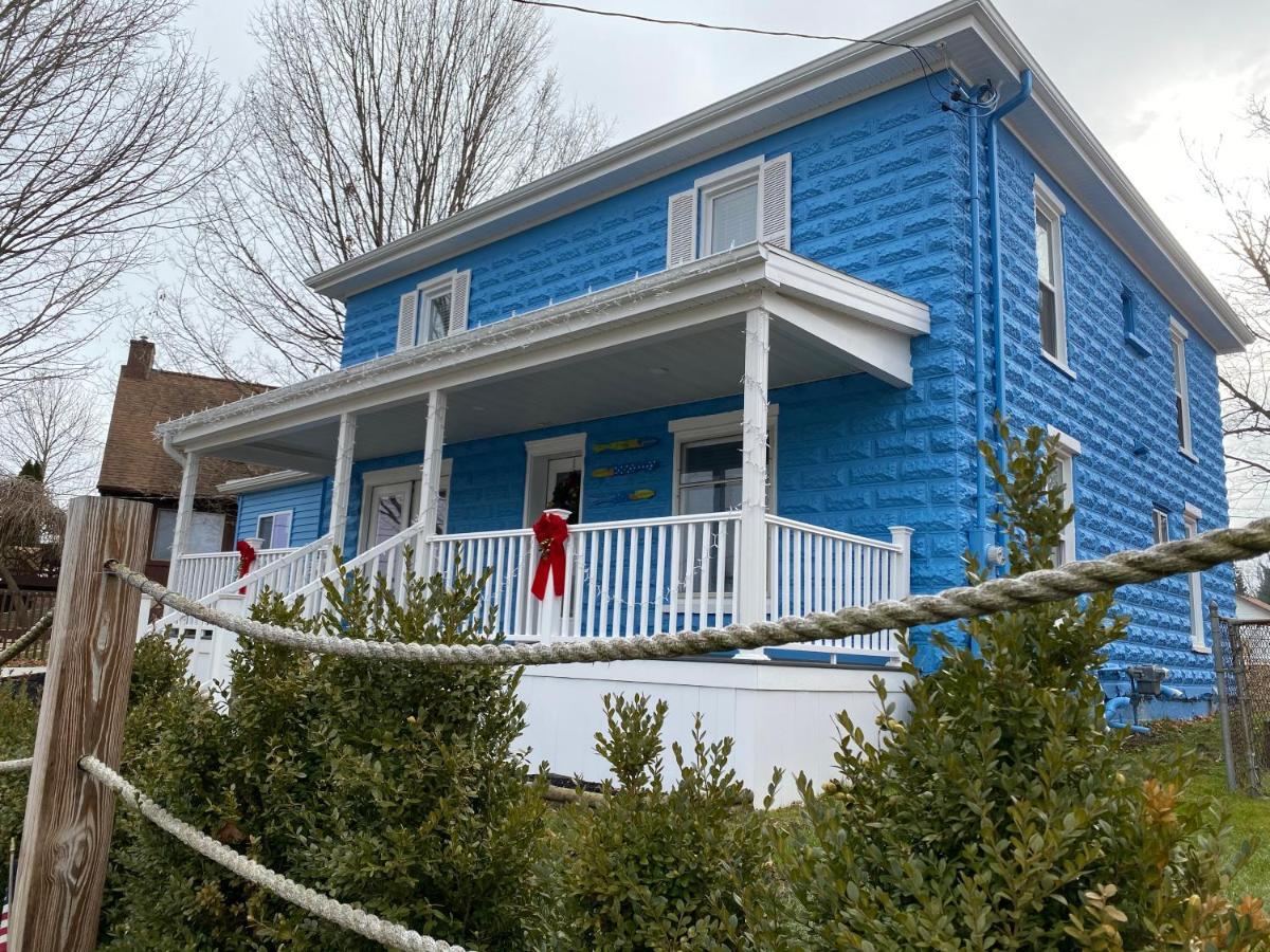 Devil'S Lake Inn And Devil'S Lake Inn Too Manitou Beach Экстерьер фото
