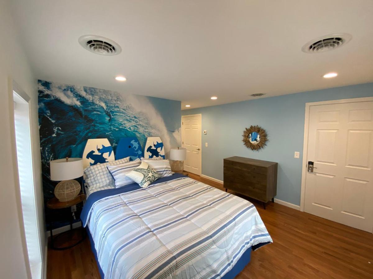 Devil'S Lake Inn And Devil'S Lake Inn Too Manitou Beach Экстерьер фото